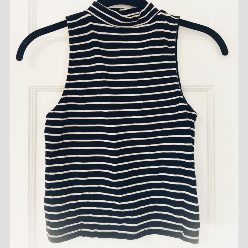 🌼striped high neck crop top